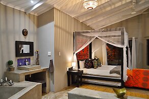 Foxy Crocodile Bush Lodge & Kruger Safari's - No Loadshedding