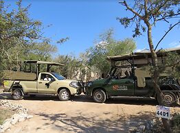 Foxy Crocodile Bush Lodge & Kruger Safari's - No Loadshedding