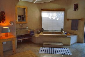 Foxy Crocodile Bush Lodge & Kruger Safari's - No Loadshedding