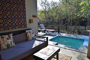 Foxy Crocodile Bush Lodge & Kruger Safari's - No Loadshedding