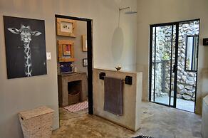 Foxy Crocodile Bush Lodge & Kruger Safari's - No Loadshedding