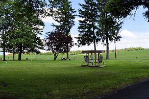 Motel 6 Shartlesville, PA