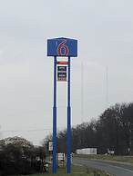 Motel 6 Shartlesville, PA