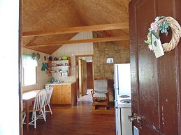 Maple Grove Cottages