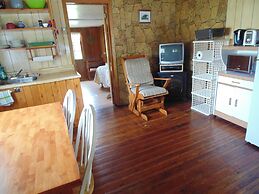 Maple Grove Cottages