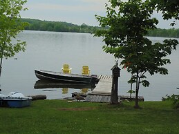 Maple Grove Cottages