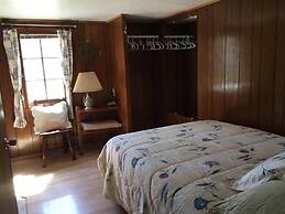 Maple Grove Cottages