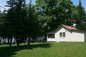 Maple Grove Cottages