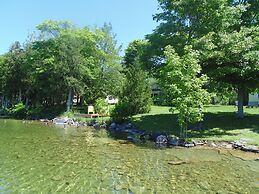 Maple Grove Cottages