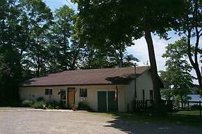 Maple Grove Cottages