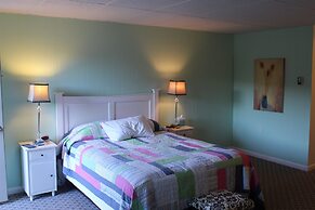 Catskill Seasons Inn
