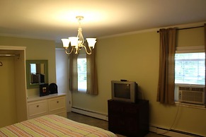 Catskill Seasons Inn