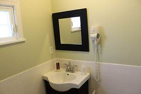 Catskill Seasons Inn