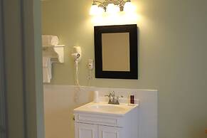 Catskill Seasons Inn