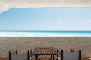 Hotel NYX Cancun All Inclusive