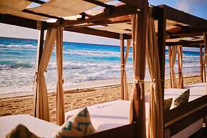 Hotel NYX Cancun All Inclusive