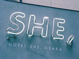 Hotel She, Osaka