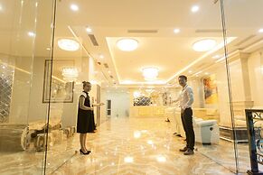 Pariat River Front Hotel