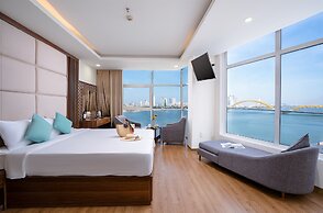 Pariat River Front Hotel