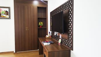 Pariat River Front Hotel