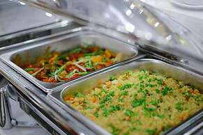 Pariat River Front Hotel