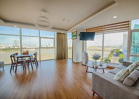 Pariat River Front Hotel