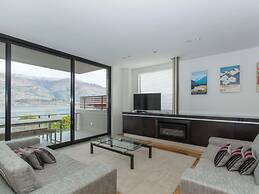 Lakeshore Springs Apartments