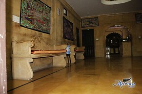 Hotel Marina Mahal