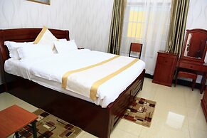 Golden Zambezi Lodge