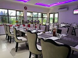 Golden Zambezi Lodge