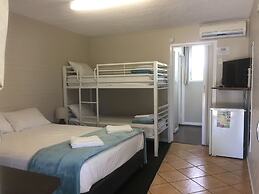 Paradise Lodge Motel