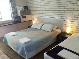 Paradise Lodge Motel