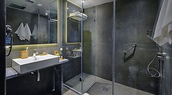 Lake Spirit Boutique Hotel & Spa