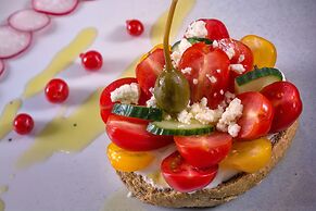 Lake Spirit Boutique Hotel & Spa