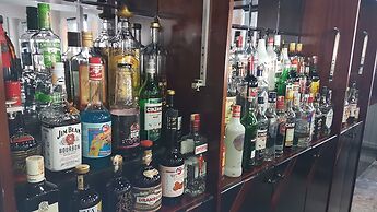 Ileri Hotel & Apartments