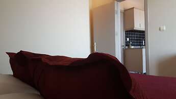 Ileri Hotel & Apartments