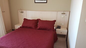 Ileri Hotel & Apartments