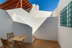 Liiiving in Algarve Alvor Blue Villa