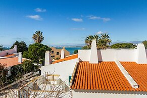Liiiving in Algarve Alvor Blue Villa