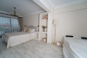 Cunda House Kucuk Otel