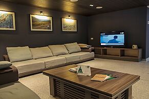 Orbi Palace Hotel & Suites