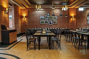 Orbi Palace Hotel & Suites