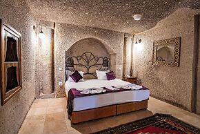 Elegance Cave Suites