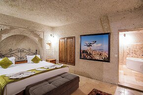 Elegance Cave Suites