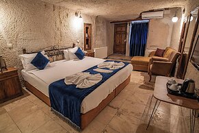 Elegance Cave Suites