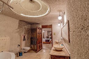 Elegance Cave Suites