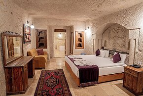 Elegance Cave Suites