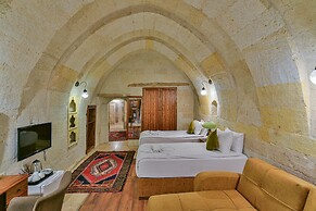 Elegance Cave Suites