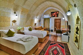 Elegance Cave Suites