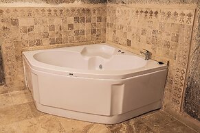 Elegance Cave Suites